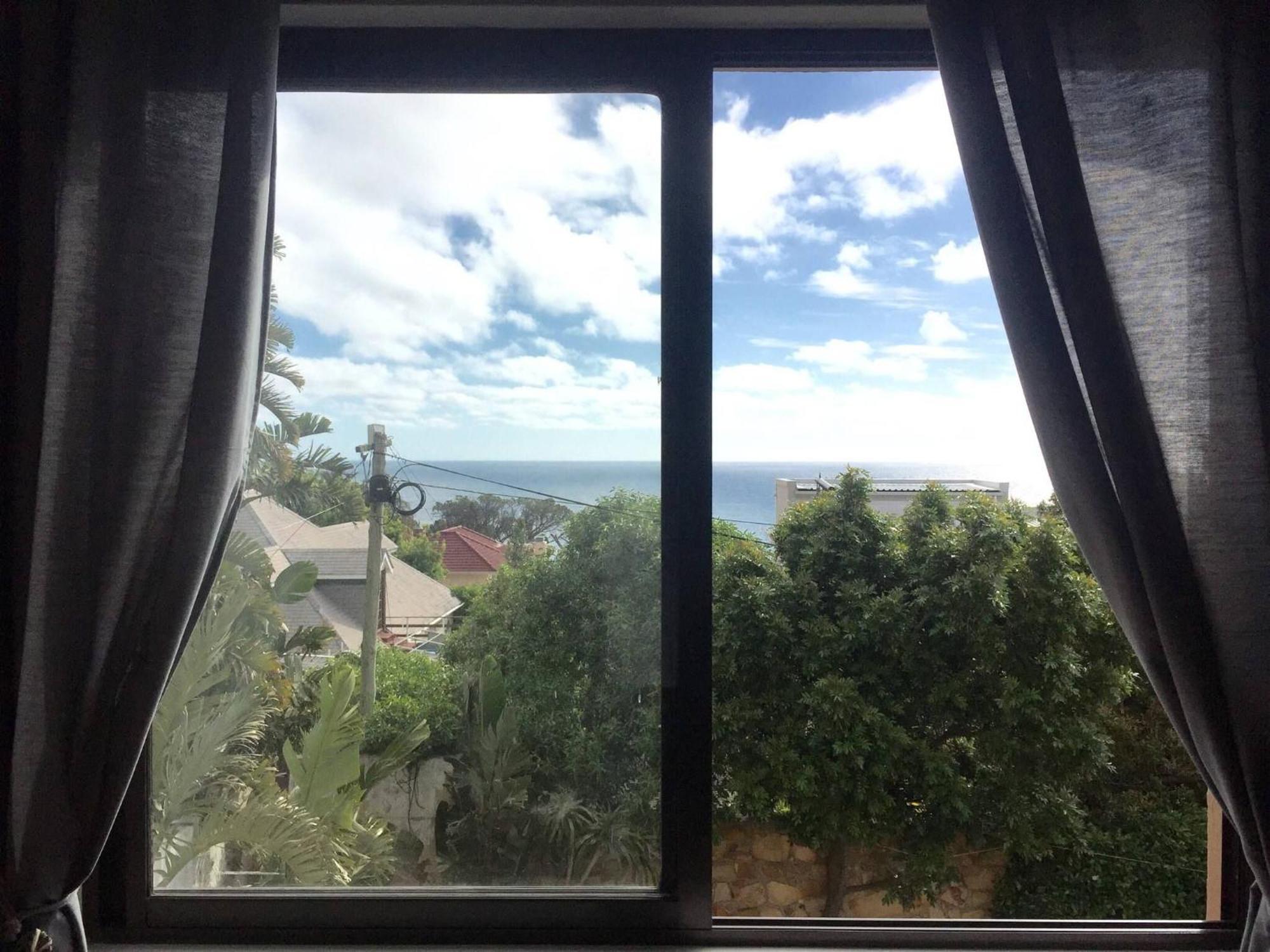 Lux Sea View Camps Bay *
